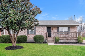 131 SHAWNEE DR SHEPHERDSVILLE, KY 40165